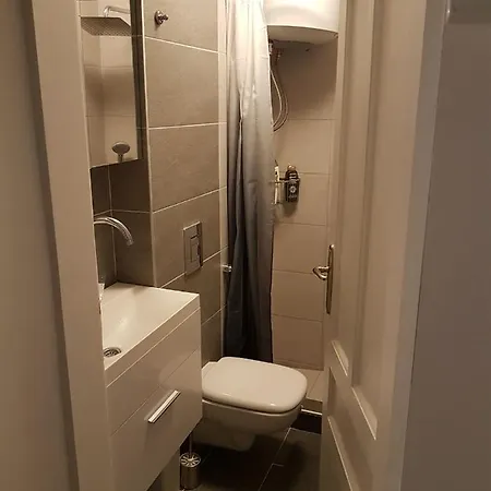 Balkan-inn Parlament Lux Appartement *