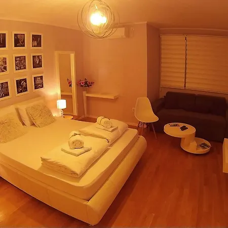 Balkan-inn Parlament Lux * 贝尔格莱德